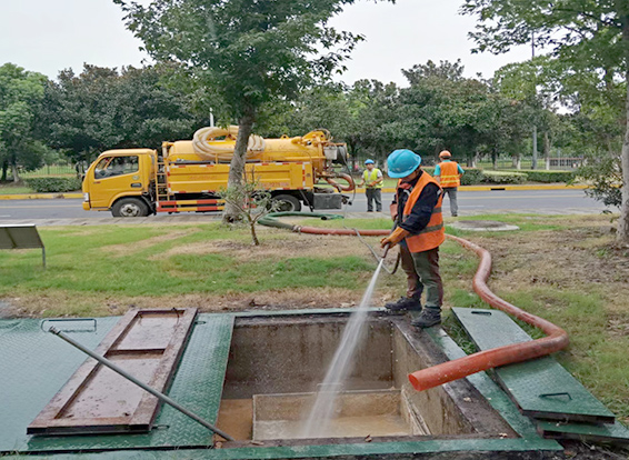 前海街道化油池清理